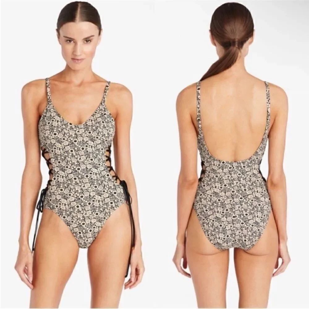 ROBIN PICCONE NWT AUBREY FLORAL LACE UP ONE PIECE IN IVORY AND BLACK SIZE 6